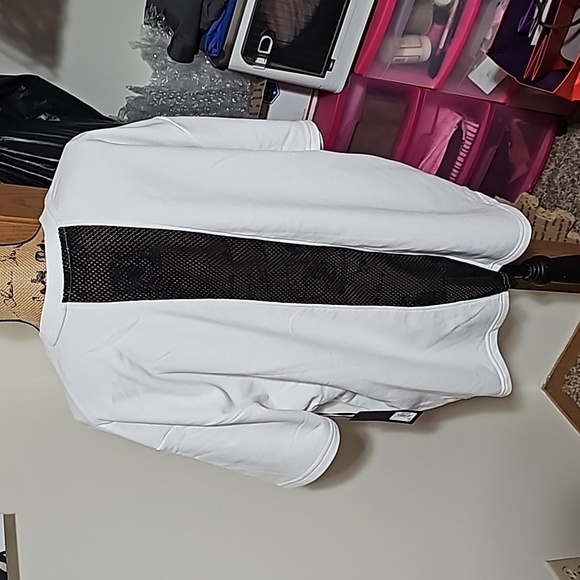 3x bebe sport short sleeved sweatshirt NWT - Picture 3 of 3